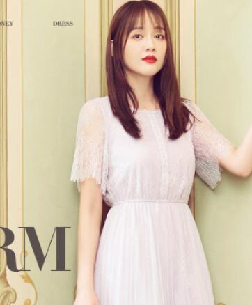 预售秋水伊人很仙的连衣裙2019夏新款女装V领仙女裙修身遮肚裙子