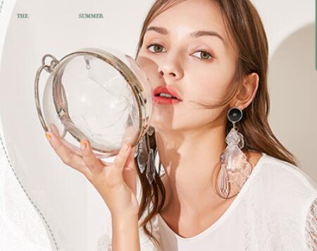 很仙的连衣裙2019夏新款女装V领仙女裙修身遮肚